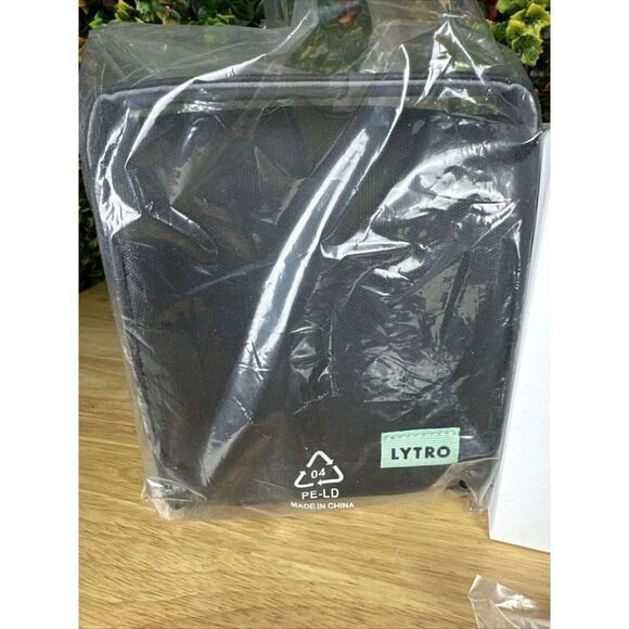 Lytro Model A1 Light Field Digital Camera Red 16GB Point-Shoot (TESTED) + Access - Picture 4 of 8